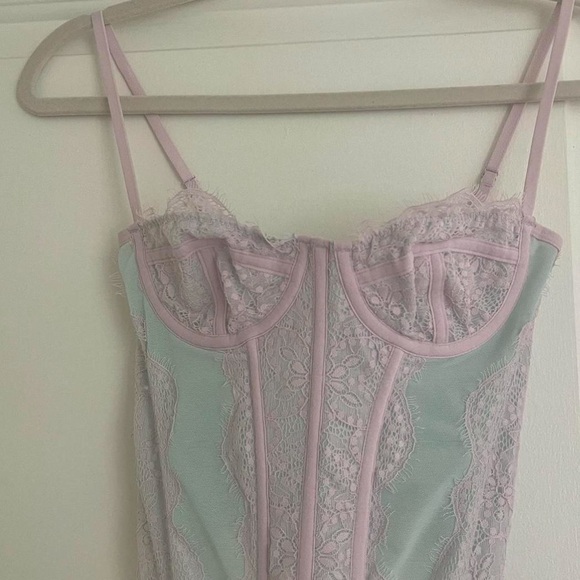 Modern Love Corset in Cotton Candy ୨୧⋆｡˚ ⋆
So pretty but too small for me! - Picture 5 of 5